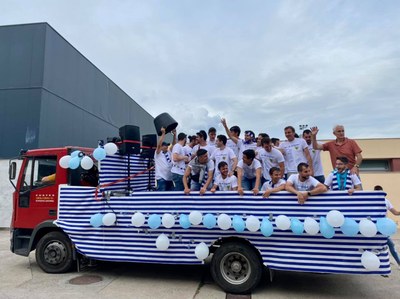 Inici de la rua per celebrar l'ascens de La Seu FC a Segona Catalana