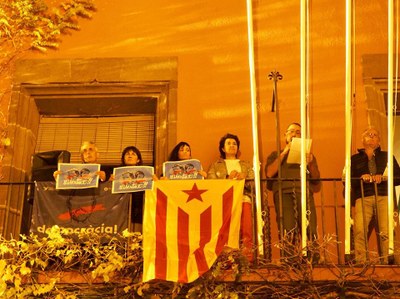 Celebració de la proclamació de la República Catalana, des del balcó de l'Ajuntament de la Seu