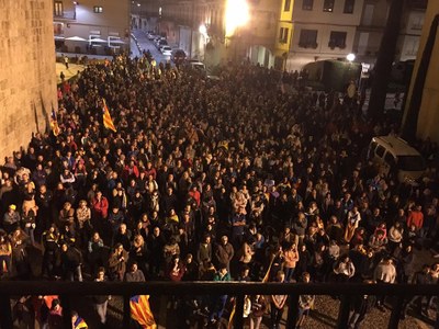 La plaça dels Oms, aquest divendres al vespre