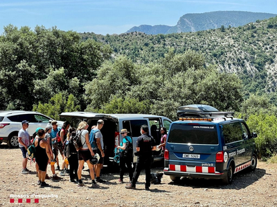 Inspecció d'una activitat esportiva de muntanya per part dels Mossos d'Esquadra