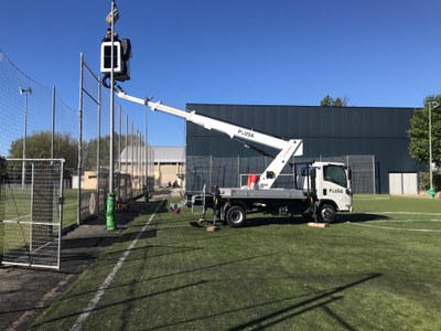 Substitució de les lluminàries actuals per pantalles LED a diversos equipaments de la zona esportiva municipal (Foto: Ajuntament de la Seu)