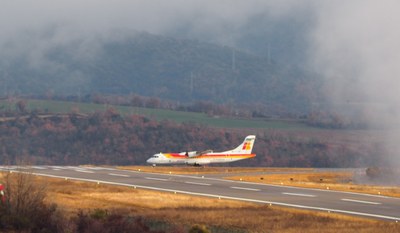 Arribada del primer vol de la nova connexió de l'Aeroport Andorra-la Seu amb Mallorca (Foto: RàdioSeu)