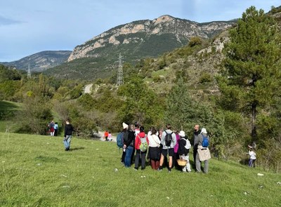 Caminada guiada en el marc de la Festa del Roser de Tuixent, aquest cap de setmana (Fotos: Comissió de Cultura de Tuixent)