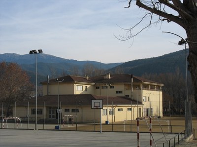 Edifici d'escola llar al recinte de l'Escola Albert Vives (Foto: RàdioSeu / arxiu)