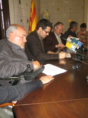 Signatura del conveni amb ASPID