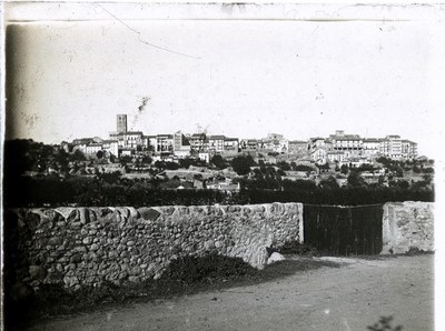 Puigcerdà a l'inici del segle XX (Fons Buxareu/Arxiu Comarcal de Cerdanya)