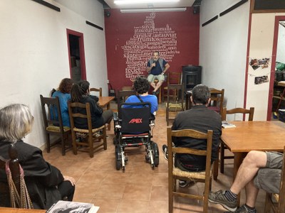 'Demi' presenta a l'Ateneu Alt Urgell el llibre 'Doncs a mí, sí que m'agradava Jarabe de Palo'