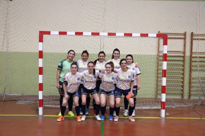 L'Atlètic Club La Seu femení, a l'últim partit de la lliga regular 2021-2022, a Solsona (Foto: Pere Pintat)