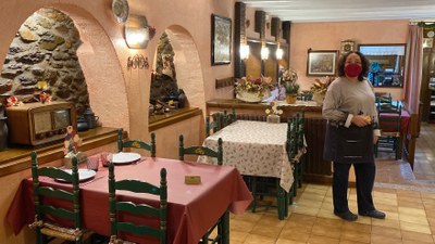 Nativitat Bover, presidenta de l'Associació de Bars i Restaurants de Cerdanya (Foto: ACN)