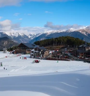 Últims preparatius a Pal Arinsal per començar la temporada (@palarinsal)