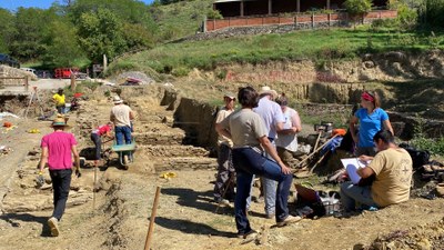 Excavació al fòrum romà de Llívia (Foto: ACN)