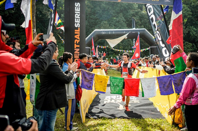 Kilian Jornet, a la meta de l'Annapurna Trail Marathon (Martina Valmassoi / Salomon)