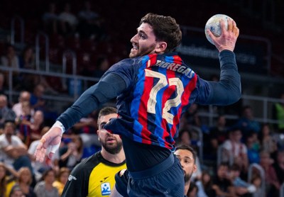 El nord-català Ludovic Fabregas, que enguany clou la seva etapa al Barça d'handbol, en un partit al Palau Blaugrana (Foto: FCB Handbol)