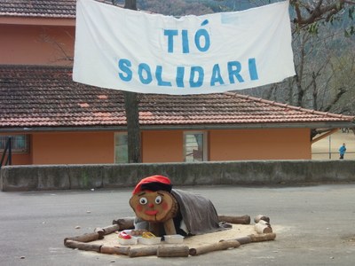 Escola Albert Vives - Tió Solidari 2013