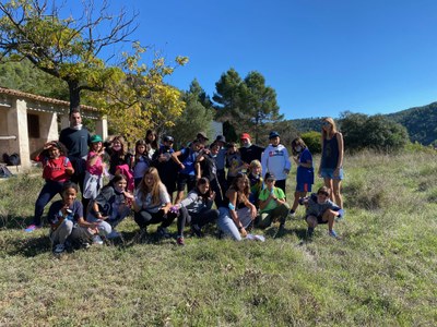 Alumnes i professorat de l'Escola Rosa Campà, durant la seva estada d'immersió en anglès