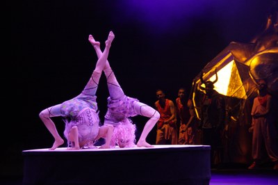 Acròbates de l'espectacle 'Diva' del Cirque du Soleil, a Andorra (Foto: ACN)