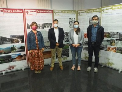Inauguració de l'exposició 'Segre endins' a l'Arxiu Comarcal de l'Alt Urgell