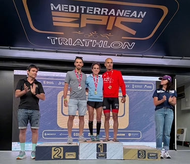 Lídia Puyals, al podi de la Mediterranean Epic Triathlon, puntuable com a Campionat d'Espanya d'Ironman (Foto: Lídia Puyals)