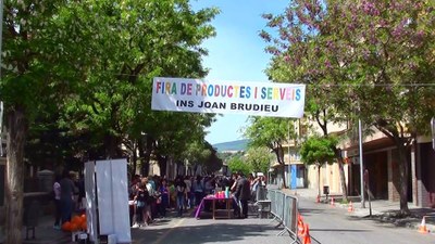 Fira de Petits i Joves Emprenedors a l'Institut Joan Brudieu