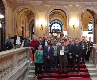 Lliurades les signatures a favor d'una residència per a la gent gran a l'Alt Urgell (Foto: Ajuntament de la Seu d'Urgell)