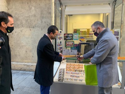 Inauguració, a la Seu d'Urgell, dels nous models de quiosc de l'ONCE
