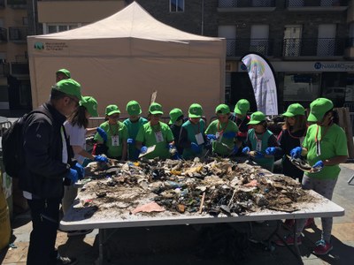 Selecció de residus a la Seu, en el marc de l'Ultra Clean Marathon
