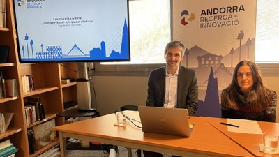 Joan Micó i Pepita Batalla presenten l'estudi d'Andorra Recerca+Innovació sobre la integració dels immigrants al Principat (Foto: ACN)