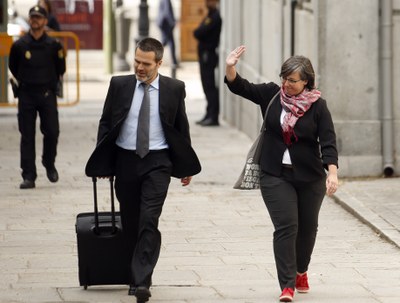 Mireia Boya, a la porta del Tribunal Suprem espanyol (Foto: ACN)