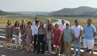 Míriam Nogueras, Isidre Gavín i Mayte Rivero, en una reunió a Bassella amb alcaldes del Pirineu