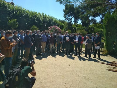 Concentració davant del Parlament per demanar l'ajornament de l'Agència de la Natura de Catalunya (Foto: J. Garreta)