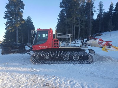 La nova màquina trepitjaneu de Tuixent-la Vansa, aquest dimarts (Foto: Tuixent-la Vansa)