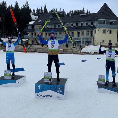 Jaume Pueyo, al podi de la prova d'esprint de Copa d'Europa a Pokljuka (Foto: RFEDI)