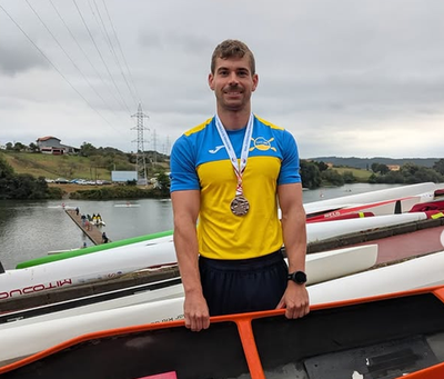 Lluc Serramitjana, amb la medalla de bronze obtinguda al Campionat d'Espanya d'esprint olímpic (Foto: Cadí CK)