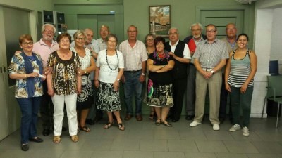 Esplai de la Gent Gran - Junta entrant i sortint (06.2014)