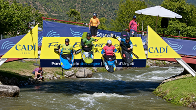 Sortida de la final masculina de caiac cros de la Copa del Món a la Seu d'Urgell, que ha guanyat Manu Ochoa (Foto: Marc Etxaniz)