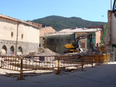Organyà - Plaça de l'església obres