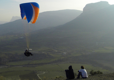 Parapent a Organyà (Foto: Parapent Organyà)