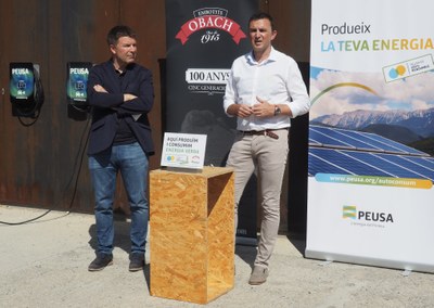 Presentació de la instal·lació de plaques de l'empresa Obach, duta a terme per Peusa