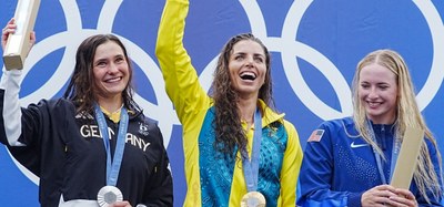 Elena Lilik, Jessica Fox i Evy Leibfarth, al podi de C1 femení de París 2024 (Foto: ICF)
