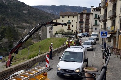 Obres a l'N-260, al seu pas per Gerri de la Sal (Foto: ACN)