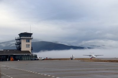 Arribada del primer vol des de Palma a l'aeroport Andorra-La Seu (Foto d'arxiu/ACN)