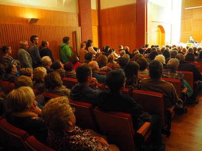La Sala de la Immaculada, plena per a la conferència de Bea Talegón