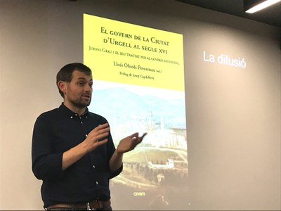Lluís Obiols, autor del llibre 'El govern de la Ciutat d'Urgell al segle XVI. Jeroni Grau i el seu tractat per al govern municipal' (Foto: IECAU)