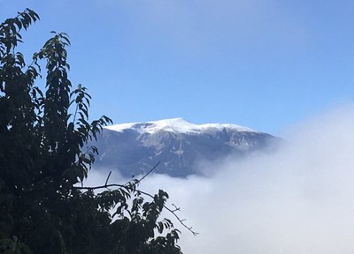 La nevada a la Tosa d'Alp, des de Puigcerdà, 31.08.2020 (Foto: @jicervera)