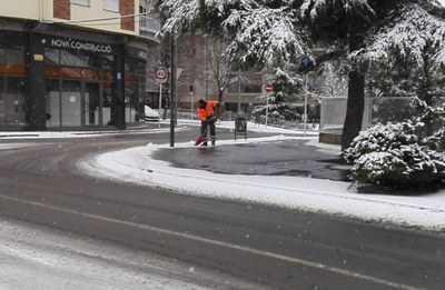 Neteja viària per part de les brigades municipals de la Seu d’Urgell