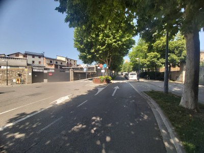 Carrer Bisbe Benlloch de la Seu d'Urgell en direcció cap a l'escola Pau Claris de la Seu d'Urgell (Foto: Ajuntament de la Seu d'Urgell) 