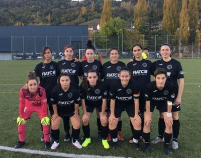 Alineació del Futbol Club Pirineus en el primer partit oficial com a locals, contra la Pirinaica (Foto: FC Pirineus)