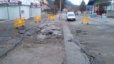 Rebentada en una canonada a l'avinguda Guillem Graell