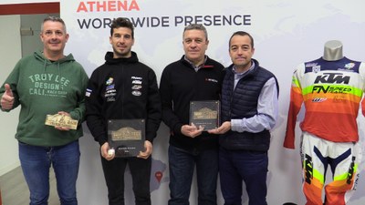 Recepció a Jaume Betriu a les instal·lacions d'Athena Motor Ibérica (Foto: Mediagé)