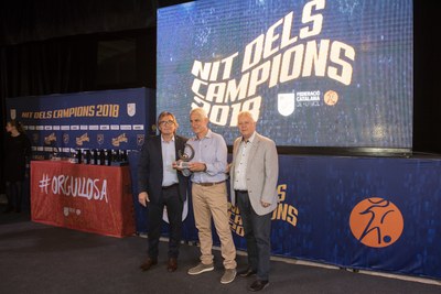 Reconeixement especial a Fèlix Gómez a la Nit dels Campions de Lleida (Foto: FCF)